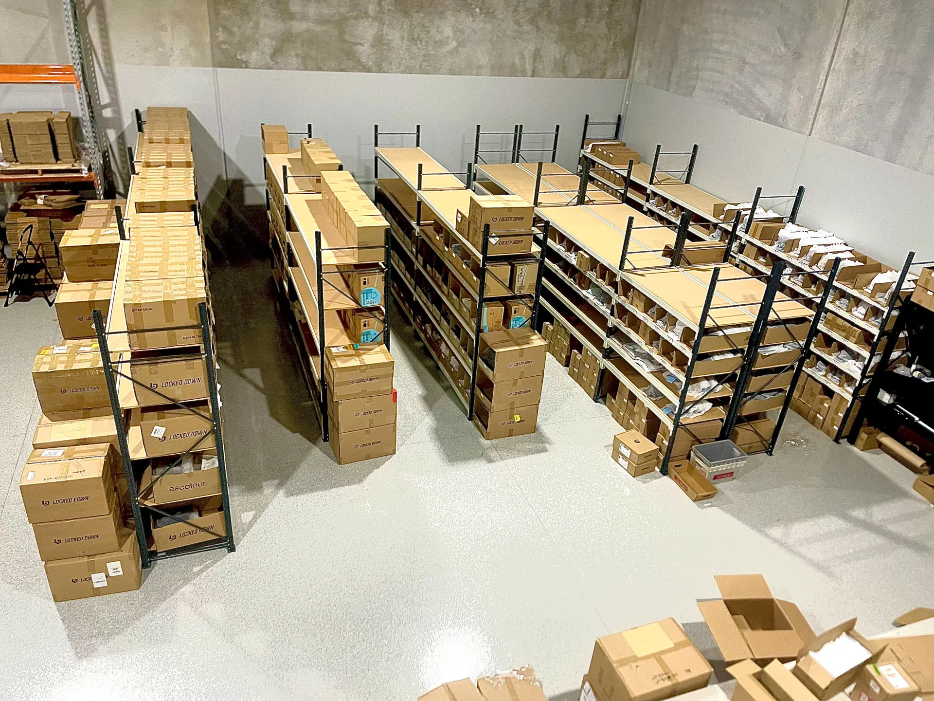 Commercial epoxy floor in a warehouse